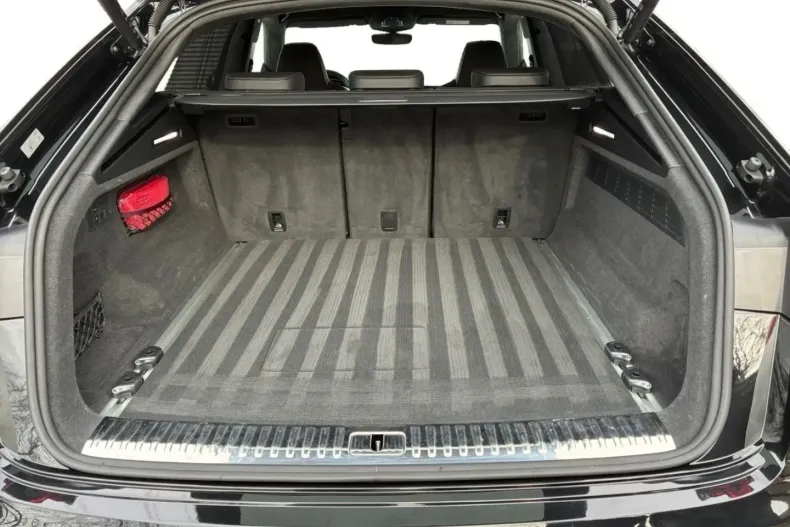 Audi Q8 din 2022 cu 68.900 km - oferta AUD197574 - foto 14