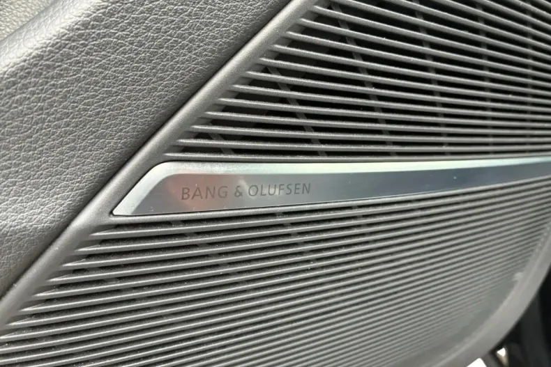 Audi Q8 din 2022 cu 68.900 km - oferta AUD197574 - foto 15