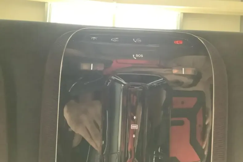 Mercedes-Benz E 200 (Clasa E) din 2025 cu 22.000 km - oferta MER197575 - foto 14