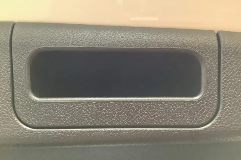 Mercedes-Benz E 200 (Clasa E) din 2025 cu 22.000 km - oferta MER197575 - foto 16