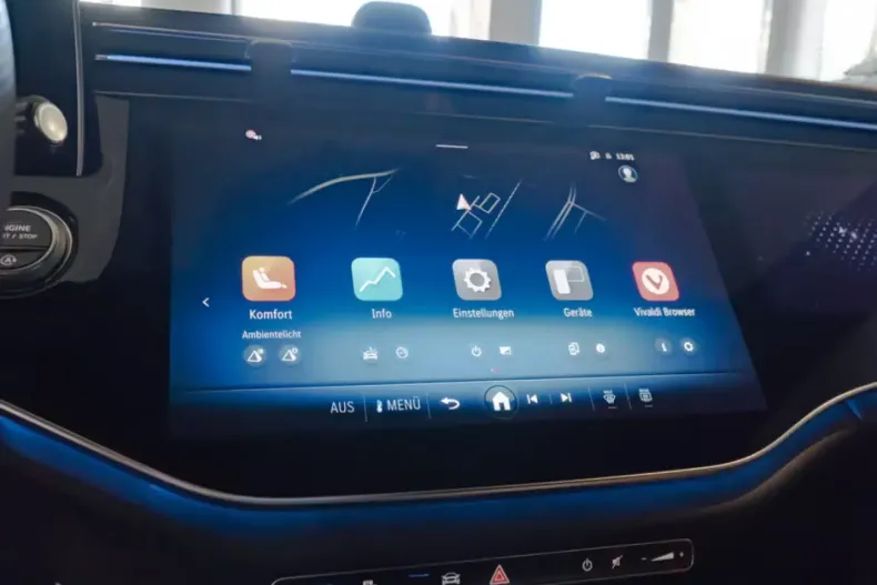 Mercedes-Benz E 200 (Clasa E) din 2025 cu 11.450 km - oferta MER197576 - foto 19