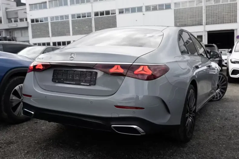 Mercedes-Benz E 200 (Clasa E) din 2025 cu 27.131 km - oferta MER197577 - foto 3