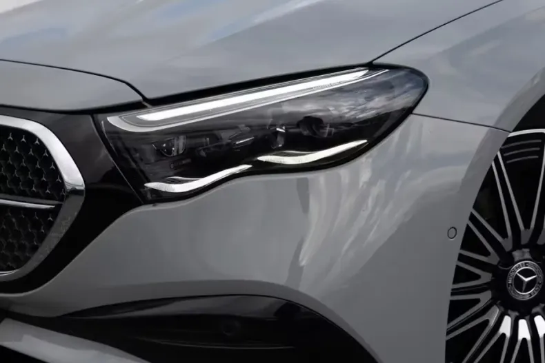 Mercedes-Benz E 200 (Clasa E) din 2025 cu 27.131 km - oferta MER197577 - foto 5