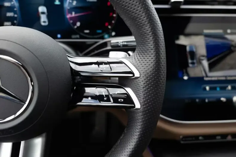 Mercedes-Benz E 200 (Clasa E) din 2025 cu 27.131 km - oferta MER197577 - foto 10