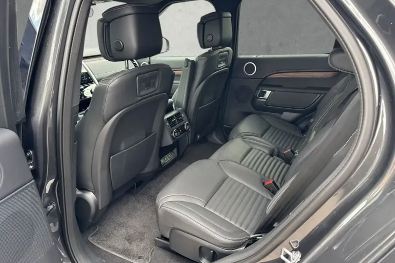 Land Rover Discovery din 2024 cu 19.958 km - oferta LAN197579 - foto 14