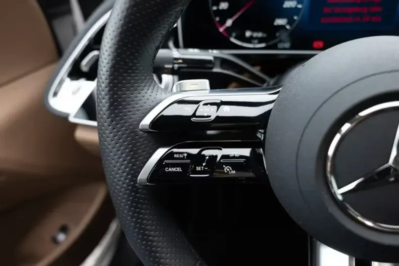 Mercedes-Benz E 200 (Clasa E) din 2025 cu 22.888 km - oferta MER197581 - foto 19