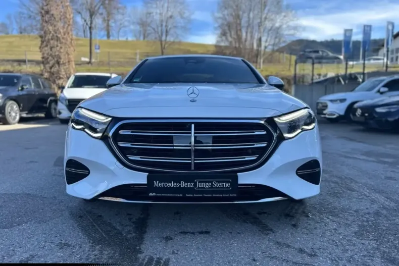 Mercedes-Benz E 200 (Clasa E) din 2024 cu 6.029 km - oferta MER197582 - foto 4