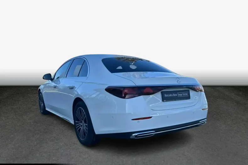 Mercedes-Benz E 200 (Clasa E) din 2024 cu 6.029 km - oferta MER197582 - foto 5