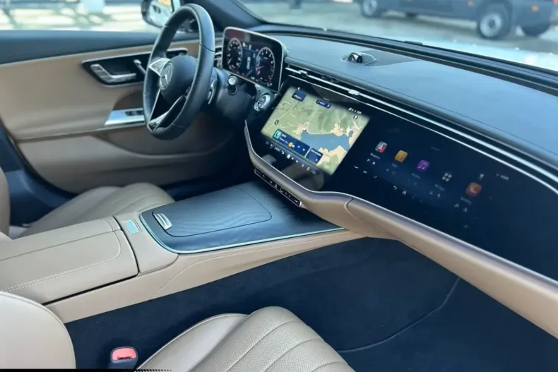 Mercedes-Benz E 200 (Clasa E) din 2024 cu 6.029 km - oferta MER197582 - foto 22