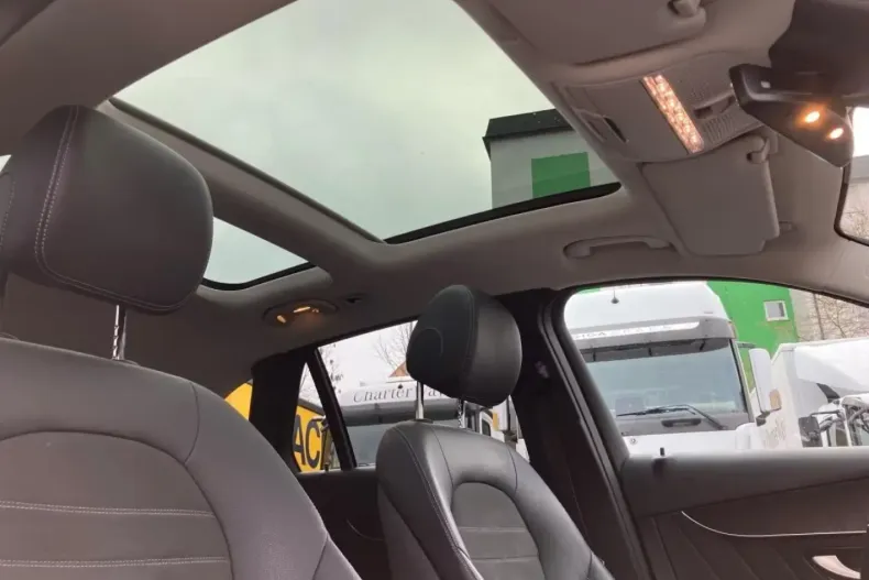 Mercedes-Benz GLC 300 (Clasa GLC) din 2022 cu 79.366 km - oferta MER197584 - foto 11