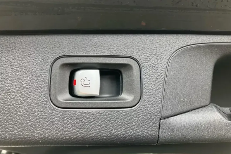 Mercedes-Benz GLC 300 (Clasa GLC) din 2022 cu 79.366 km - oferta MER197584 - foto 14