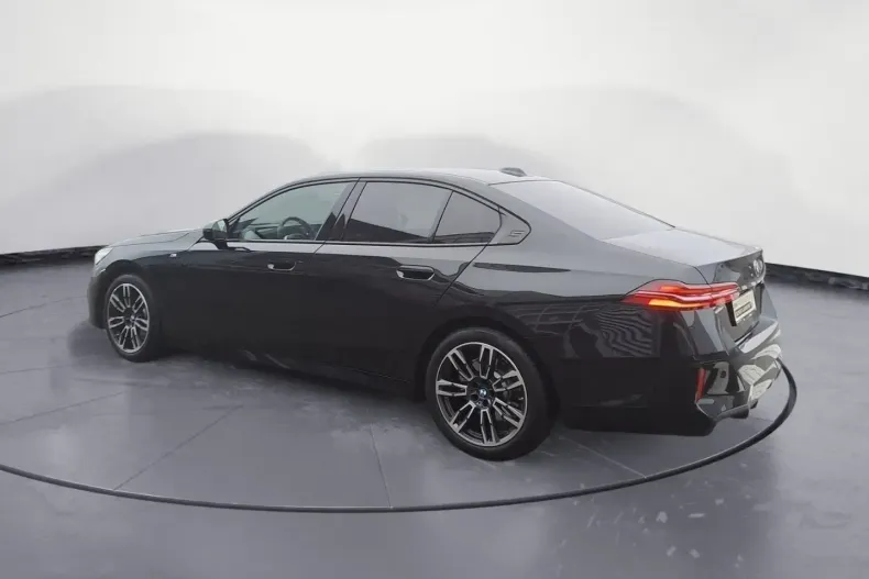 BMW 520 (Seria 5) din 2025 cu 17.727 km - oferta BMW197585 - foto 3