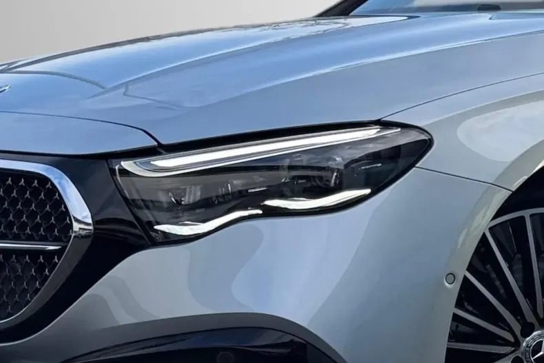 Mercedes-Benz E 200 (Clasa E) din 2025 cu 3.321 km - oferta MER197587 - foto 8