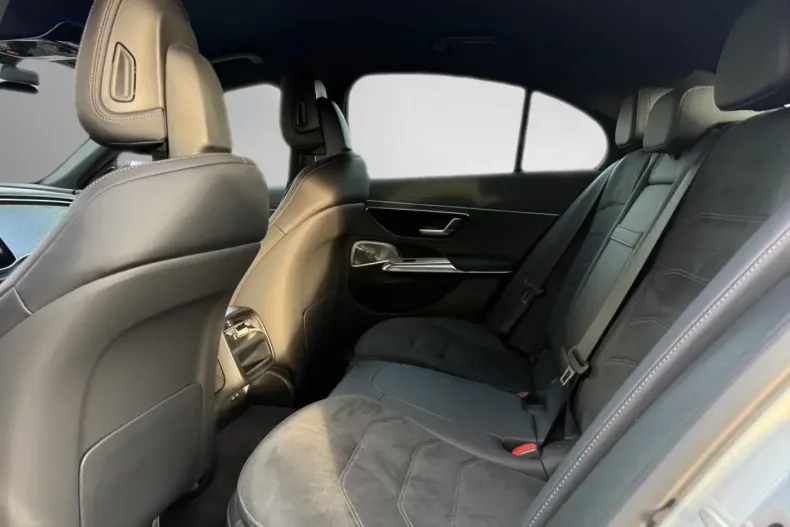 Mercedes-Benz E 200 (Clasa E) din 2025 cu 3.321 km - oferta MER197587 - foto 15