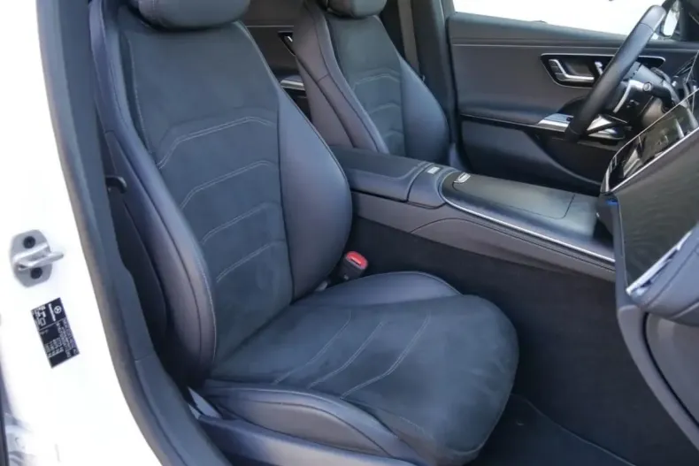 Mercedes-Benz E 300 (Clasa E) din 2024 cu 22.442 km - oferta MER197595 - foto 6