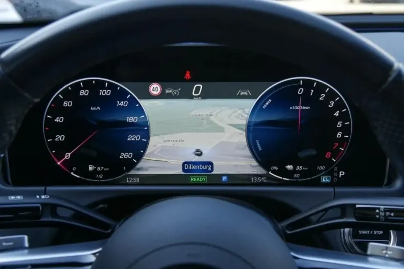 Mercedes-Benz E 300 (Clasa E) din 2024 cu 22.442 km - oferta MER197595 - foto 9