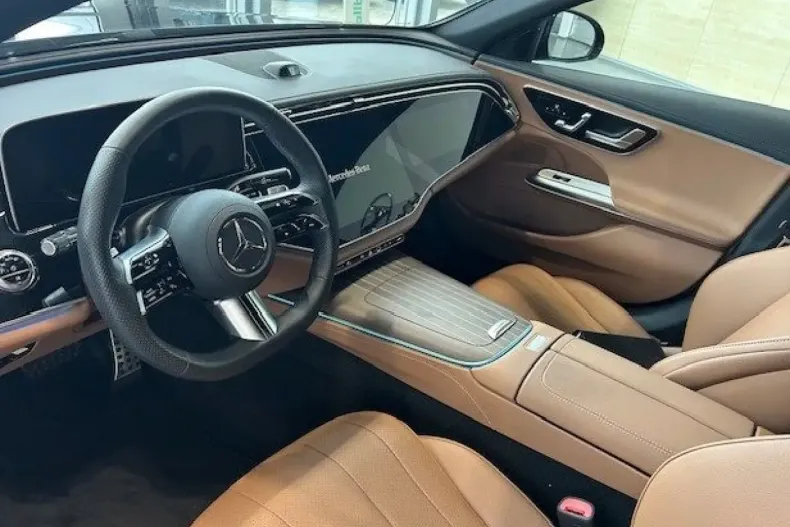 Mercedes-Benz E 200 (Clasa E) din 2025 cu 9.200 km - oferta MER197596 - foto 9