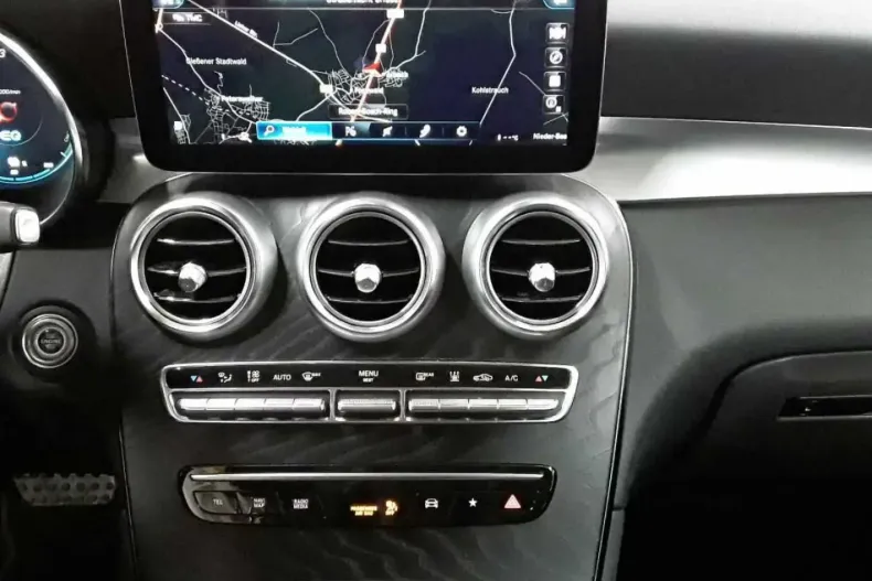 Mercedes-Benz GLC 300 (Clasa GLC) din 2022 cu 88.028 km - oferta MER197597 - foto 9