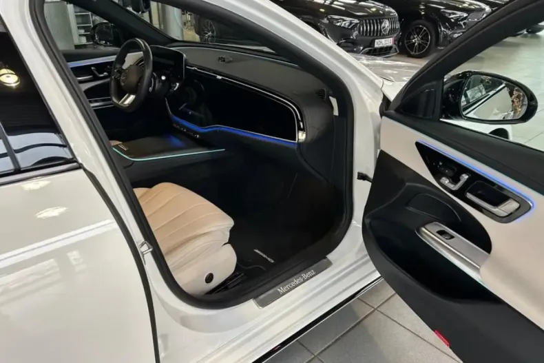 Mercedes-Benz E 200 (Clasa E) din 2024 cu 20.400 km - oferta MER197598 - foto 7