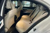 Mercedes-Benz E 200 (Clasa E) din 2024 cu 20.400 km - oferta MER197598 - foto 13