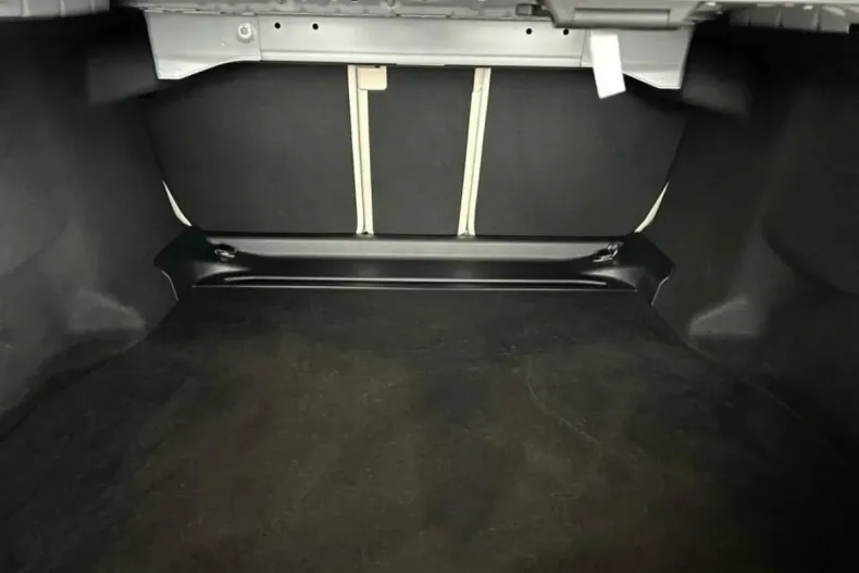 Mercedes-Benz E 200 (Clasa E) din 2024 cu 20.400 km - oferta MER197598 - foto 17