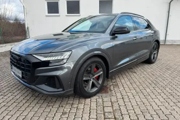 Audi Q8 din 2022 - oferta AUD197600