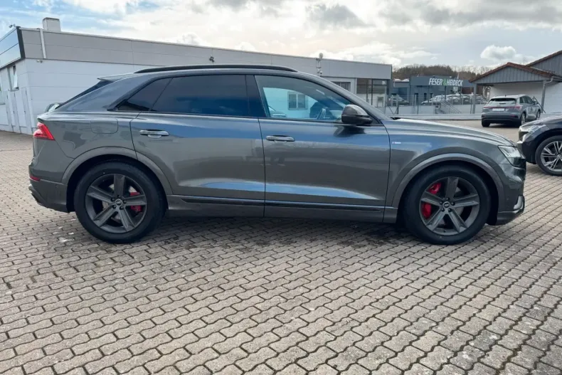 Audi Q8 din 2022 cu 88.300 km - oferta AUD197600 - foto 4