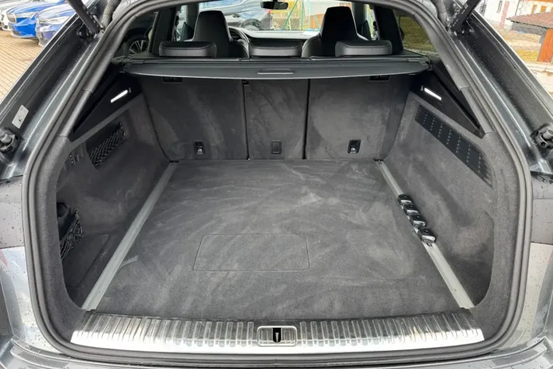 Audi Q8 din 2022 cu 88.300 km - oferta AUD197600 - foto 14