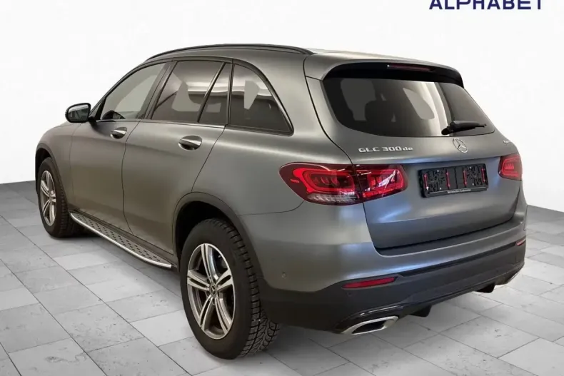 Mercedes-Benz GLC 300 (Clasa GLC) din 2022 cu 87.840 km - oferta MER197601 - foto 2
