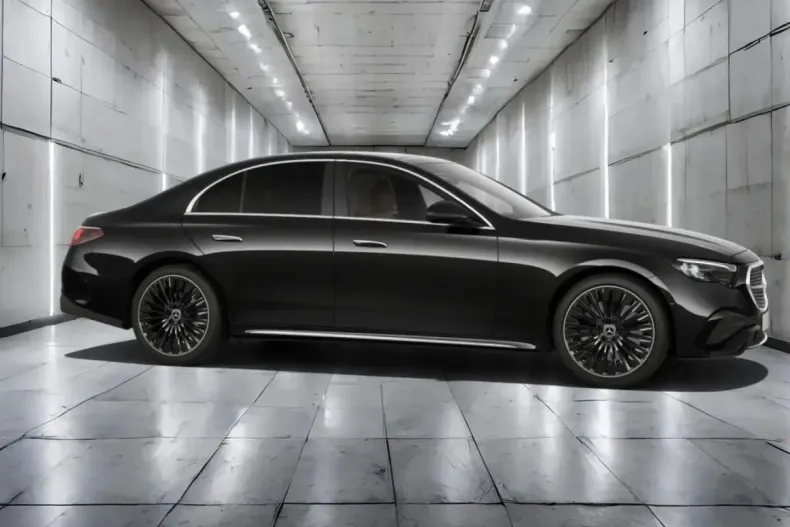 Mercedes-Benz E 220 (Clasa E) din 2024 cu 19.540 km - oferta MER197602 - foto 4