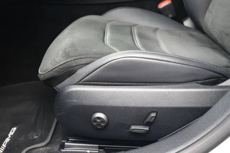 Mercedes-Benz E 200 (Clasa E) din 2025 cu 4.888 km - oferta MER197603 - foto 24