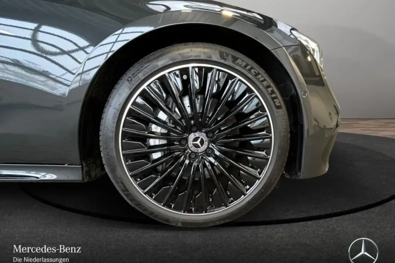 Mercedes-Benz E 200 (Clasa E) din 2025 cu 10.041 km - oferta MER197605 - foto 4