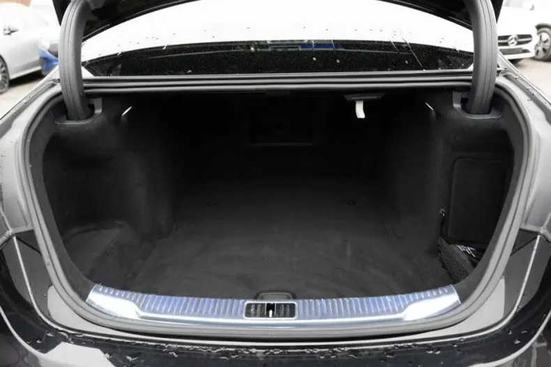 Mercedes-Benz S 350 (Clasa S) din 2025 cu 18.654 km - oferta MER197611 - foto 6