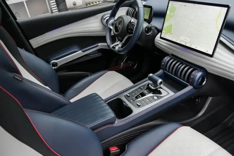 BYD ATTO 3 din 2025 cu 19.900 km - oferta BYD197613 - foto 4