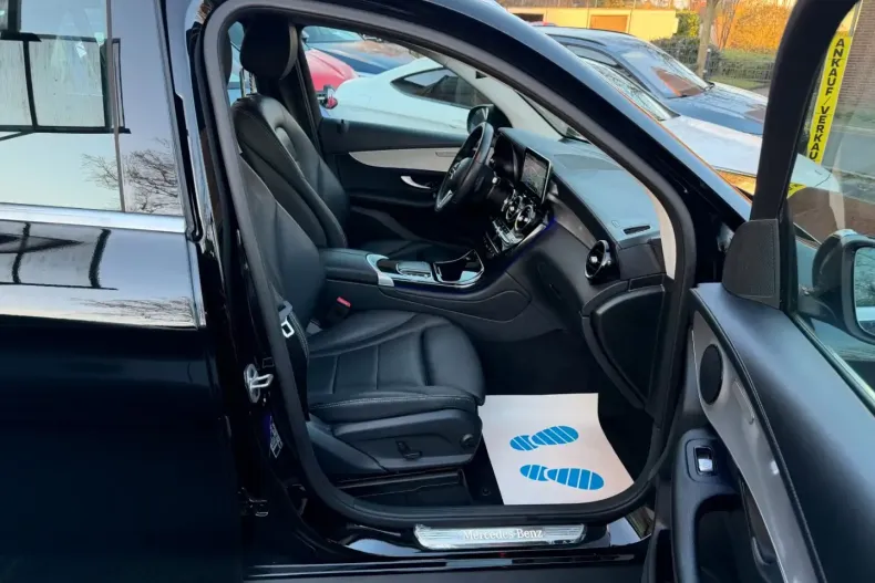 Mercedes-Benz GLC 300 (Clasa GLC) din 2022 cu 75.788 km - oferta MER197616 - foto 13