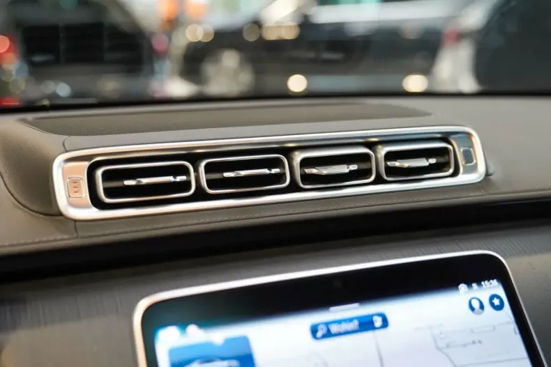 Mercedes-Benz S 580 (Clasa S) din 2024 cu 28.371 km - oferta MER197622 - foto 17