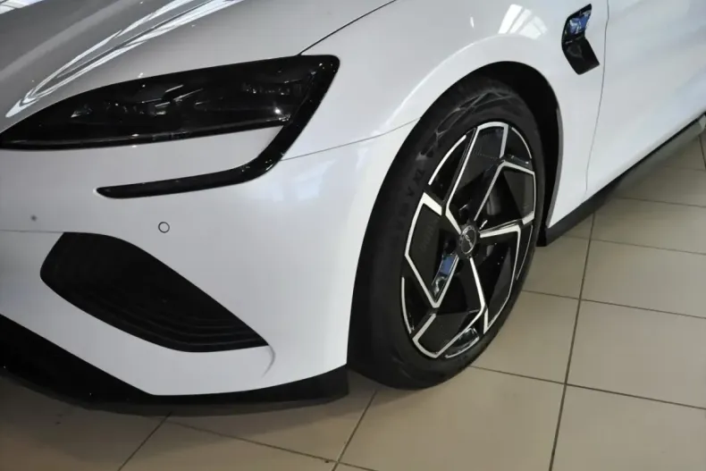 BYD Seal din 2025 cu 8.400 km - oferta BYD197625 - foto 3