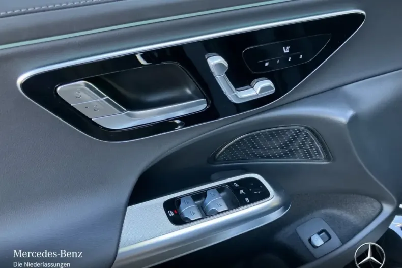 Mercedes-Benz E 200 (Clasa E) din 2025 cu 14.633 km - oferta MER197626 - foto 14