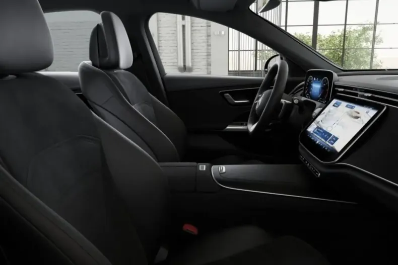 Mercedes-Benz E 220 (Clasa E) din 2024 cu 22.163 km - oferta MER197629 - foto 6