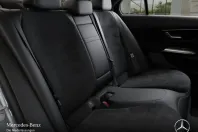 Mercedes-Benz E 200 (Clasa E) din 2025 cu 4.127 km - oferta MER197632 - foto 10