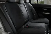 Mercedes-Benz E 200 (Clasa E) din 2025 cu 4.357 km - oferta MER197633 - foto 10