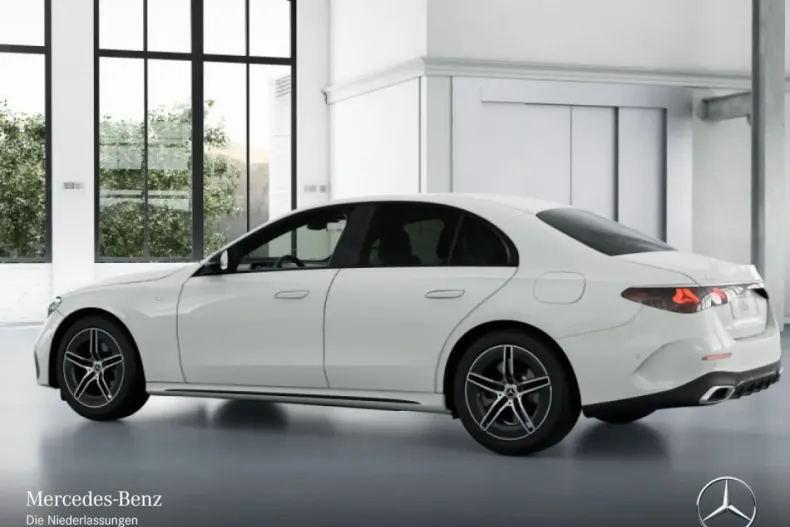 Mercedes-Benz E 300 (Clasa E) din 2025 cu 6.262 km - oferta MER197634 - foto 12