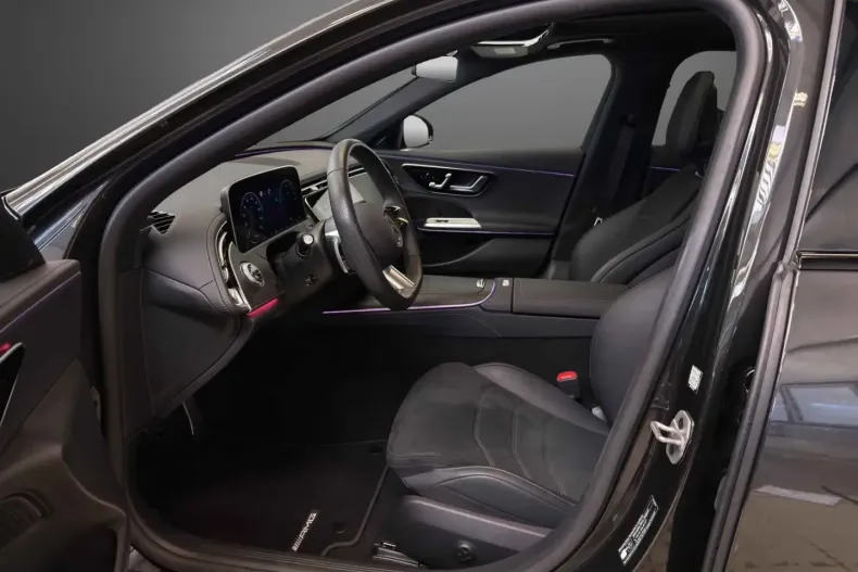 Mercedes-Benz E 300 (Clasa E) din 2025 cu 8.607 km - oferta MER197641 - foto 7