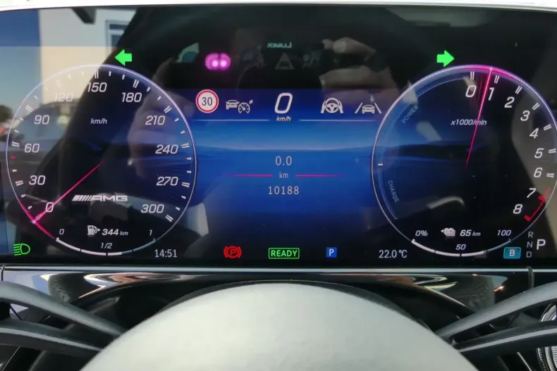 Mercedes-Benz E 53 AMG (Clasa E) din 2025 cu 10.200 km - oferta MER197643 - foto 7