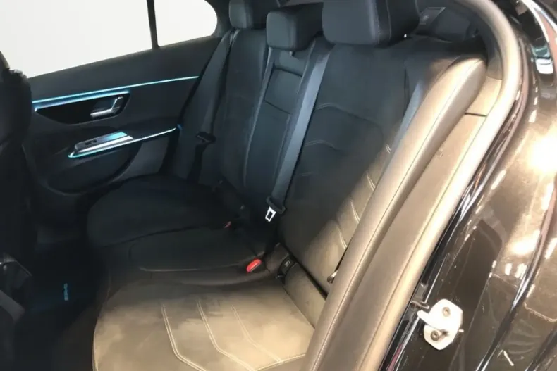 Mercedes-Benz E 220 (Clasa E) din 2025 cu 11.168 km - oferta MER197655 - foto 18