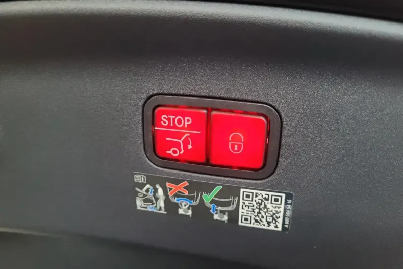 Mercedes-Benz AMG GT (Clasa GT) din 2025 cu 10.000 km - oferta MER197657 - foto 30