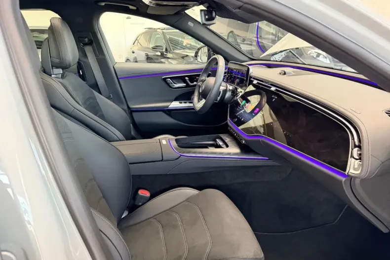 Mercedes-Benz E 300 (Clasa E) din 2025 cu 10.600 km - oferta MER197661 - foto 9