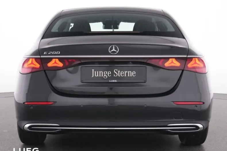 Mercedes-Benz E 200 (Clasa E) din 2025 cu 9.030 km - oferta MER197663 - foto 16