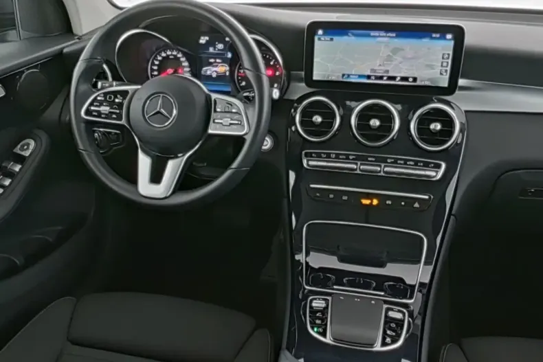 Mercedes-Benz GLC 200 (Clasa GLC) din 2022 cu 71.501 km - oferta MER197667 - foto 13