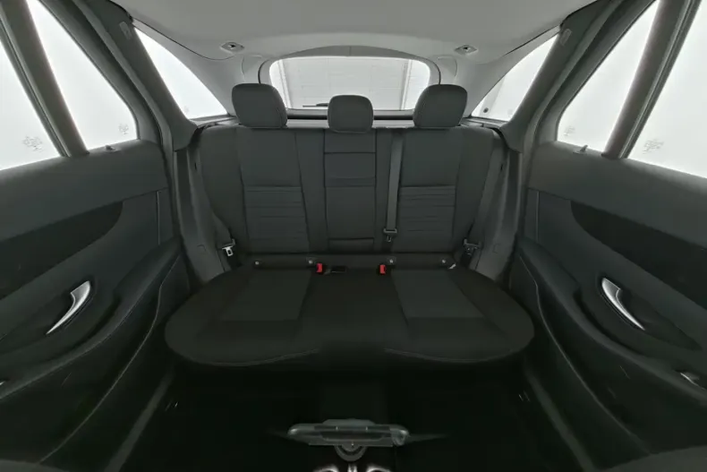 Mercedes-Benz GLC 200 (Clasa GLC) din 2022 cu 71.501 km - oferta MER197667 - foto 15